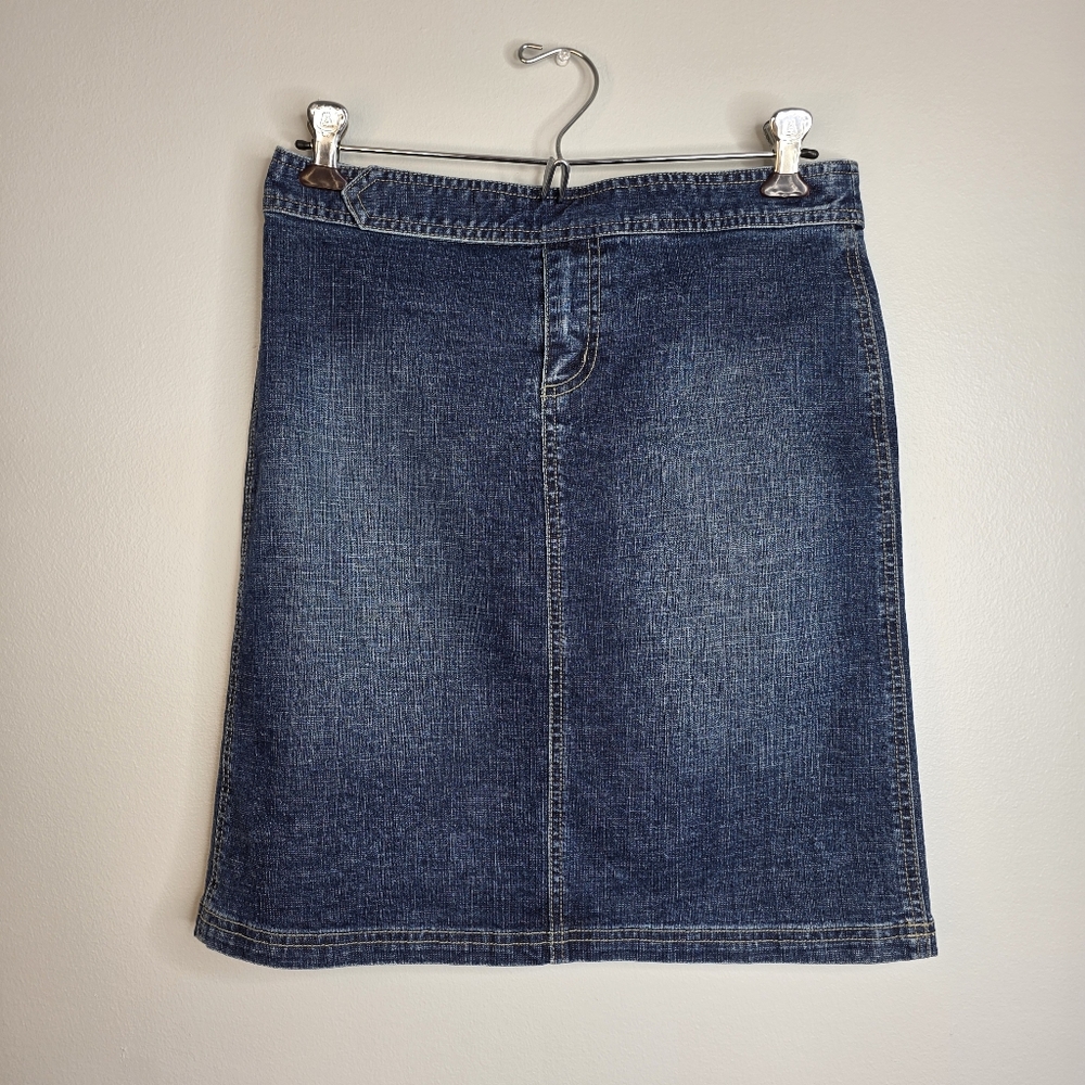 VTG Guess Jeans Denim Mini Skirt Size 28 Dark Wash Stretch Y2K Aesthetic
